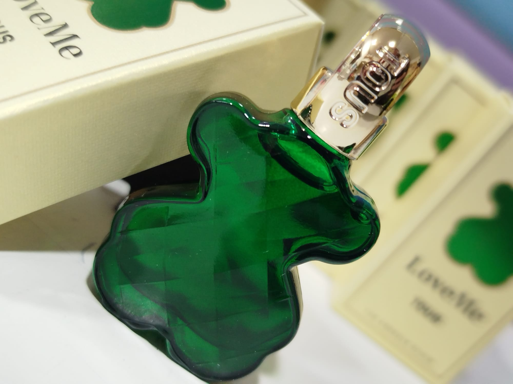 Vista adicional de LoveMe The Emerald Elixir